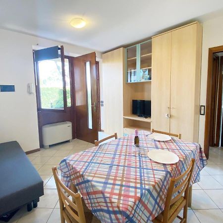 Apartment With Garden And Grill - Green Residence Sirmione Desenzano del Garda Dış mekan fotoğraf