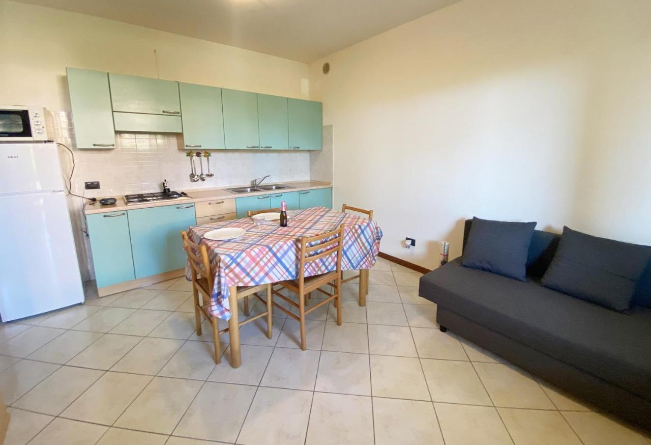 Apartment With Garden And Grill - Green Residence Sirmione Desenzano del Garda Dış mekan fotoğraf