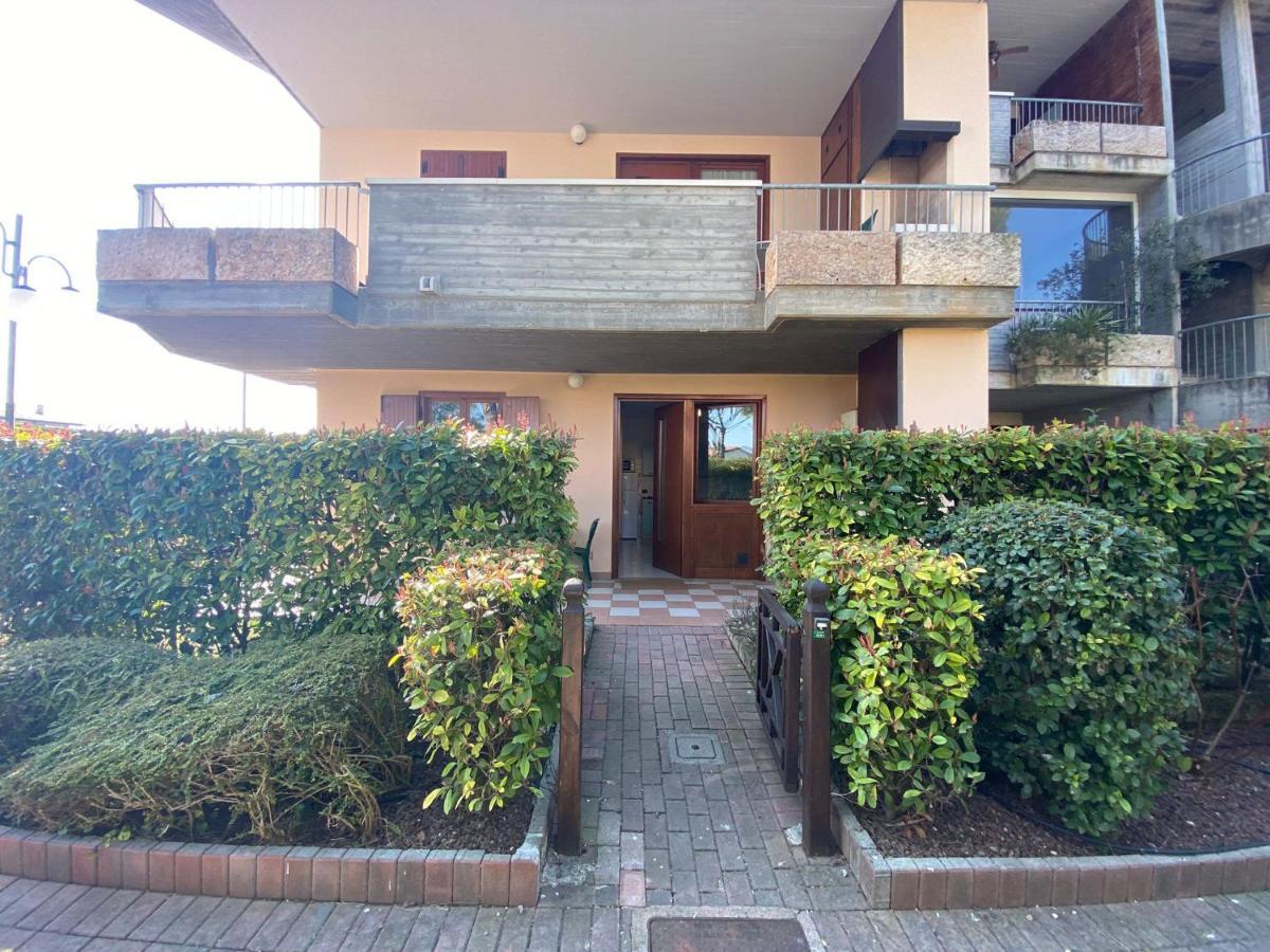 Apartment With Garden And Grill - Green Residence Sirmione Desenzano del Garda Dış mekan fotoğraf